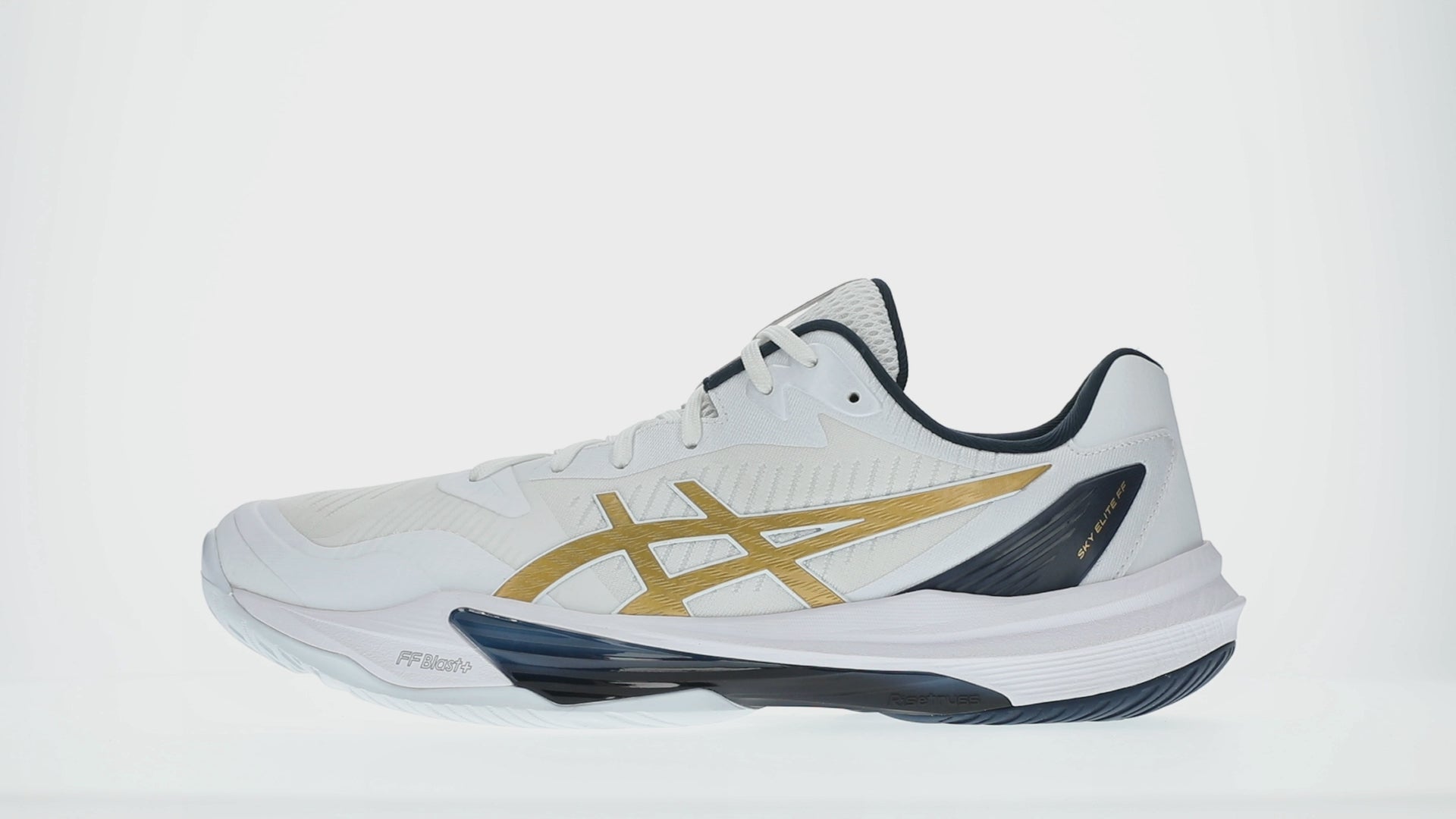 Asics shops badminton shoes price